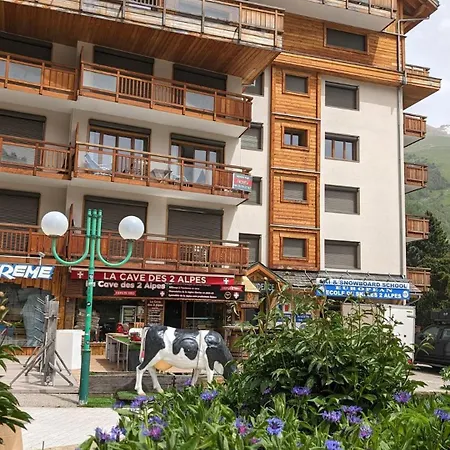 La - La Mae-9481 Apartment